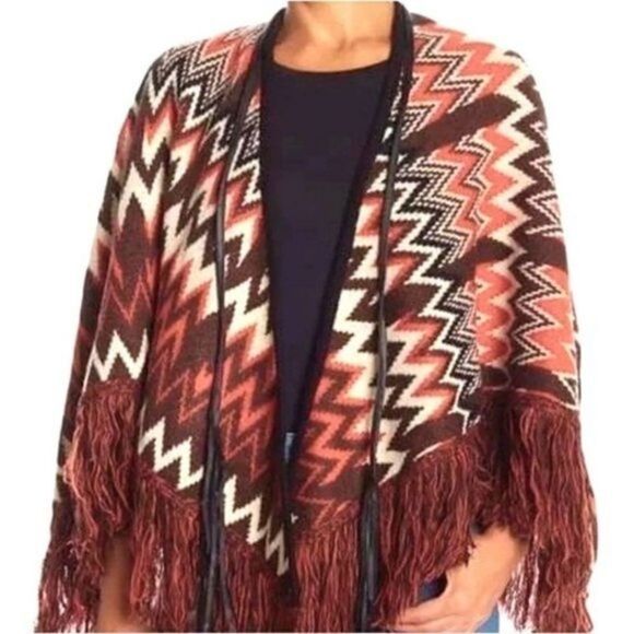 VertigoāParisāKnitĀ FringeāPonchoāCape - Picture 2 of 8